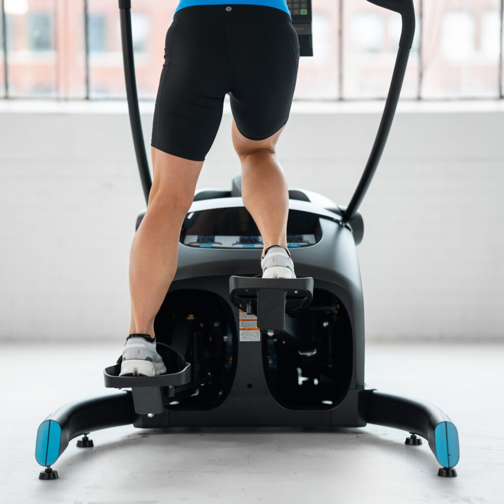 True Fitness Vapor Series LateralX