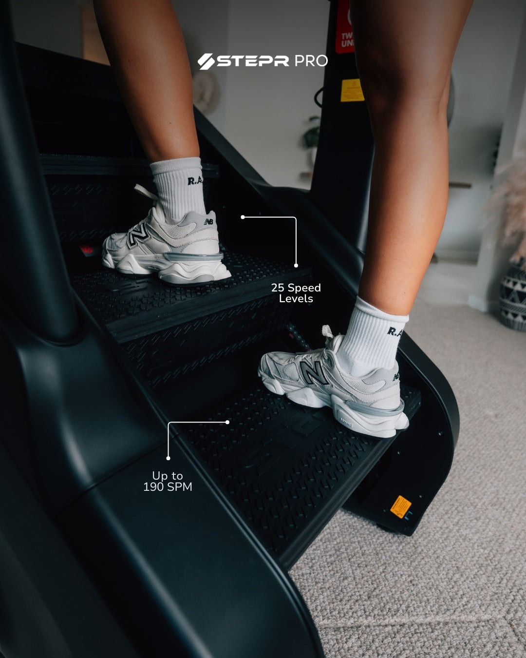 STEPR PRO Plus Stepmill 27" Touchscreen